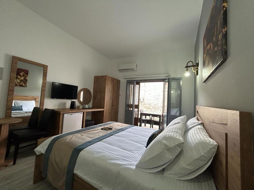 Royal Goddess Guest House, Walled City 파마구스타 외부 사진