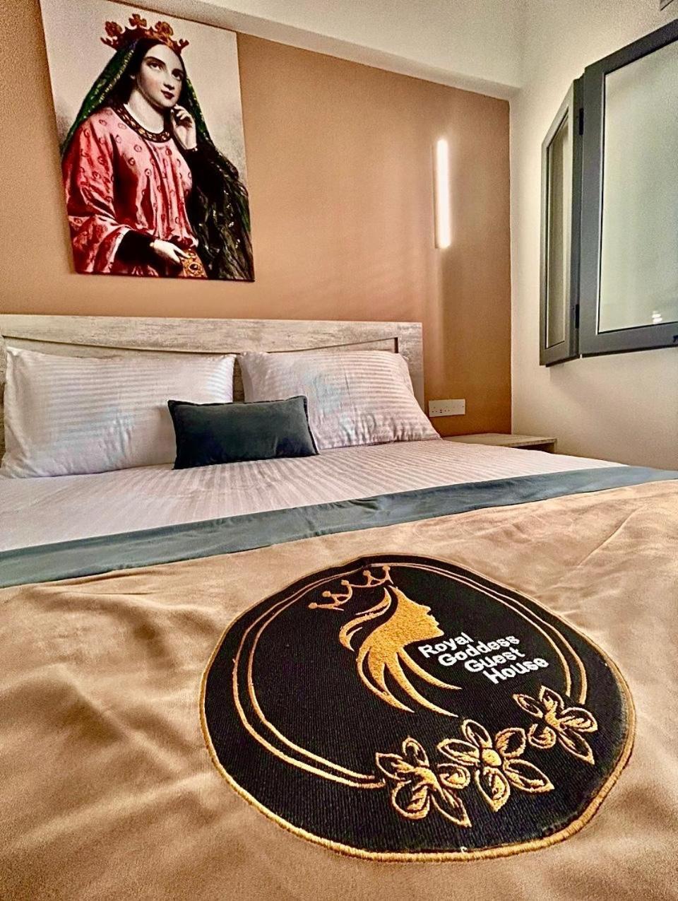 Royal Goddess Guest House, Walled City 파마구스타 외부 사진