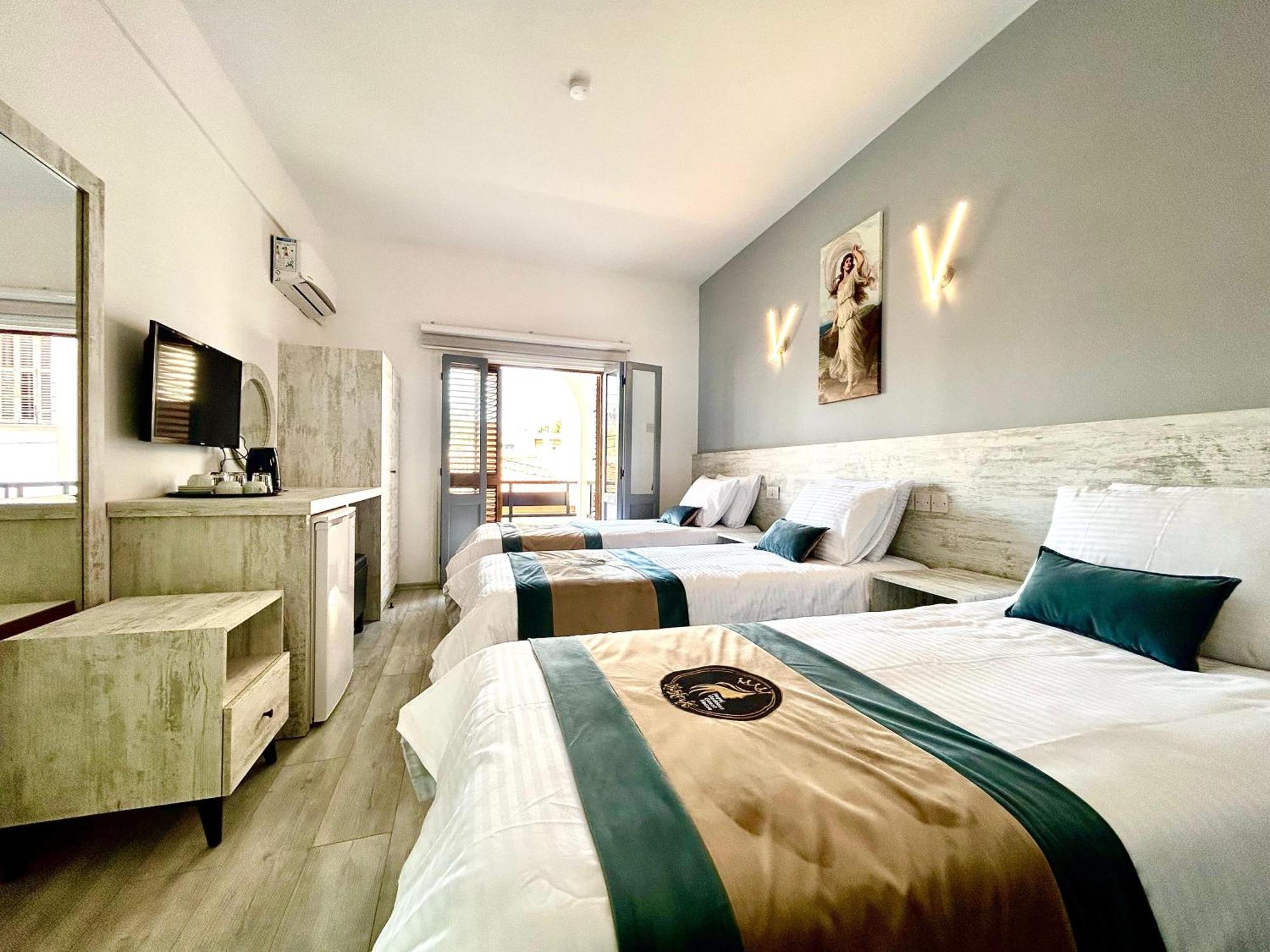Royal Goddess Guest House, Walled City 파마구스타 외부 사진